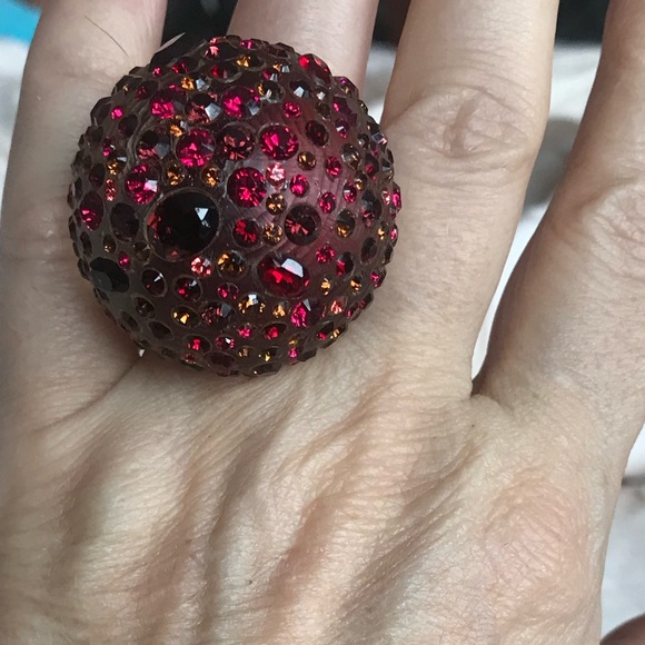 Alexis Bittar brown lucite color ring w/multi color burgundy red shades crystals - Picture 3 of 8